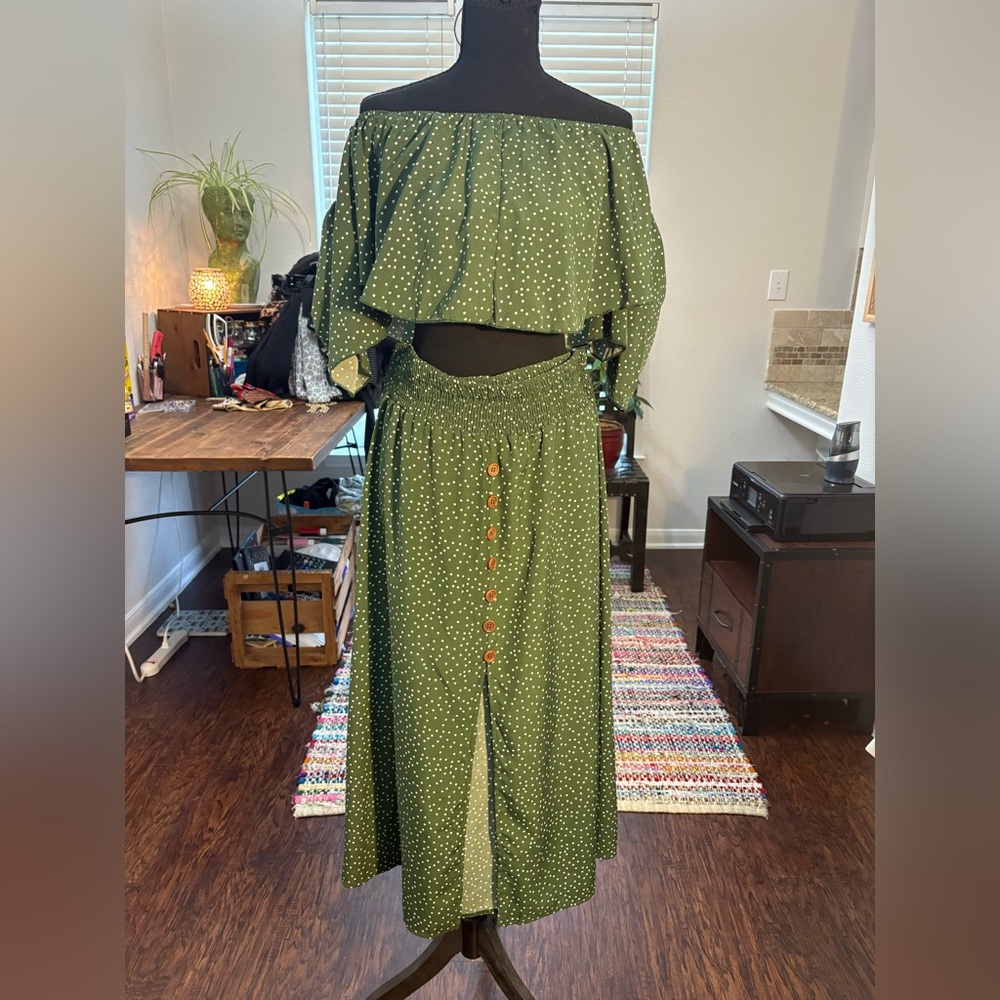 SHEIN Curve Off The Shoulder Crop Top And Skirt Set Olive Green W/ Polka Dots
